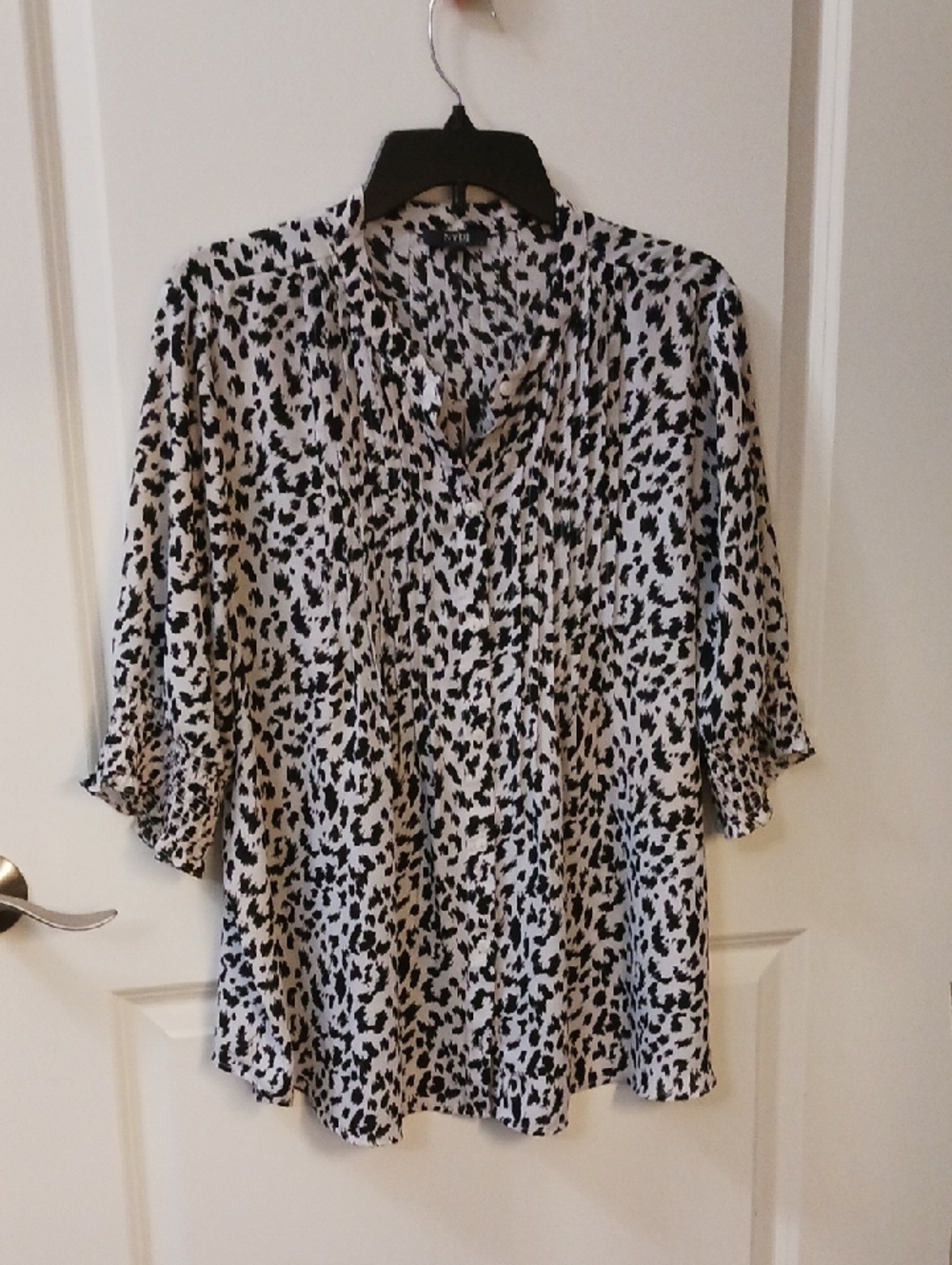 NYDJ Black and White Leopard-Print V-Neck Blouse